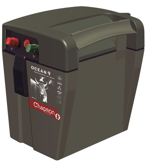 Elettrificatore Ocean 9 Chapron grigio, maniglia, terminali colorati, logo toro, 20 km, 10000 V, 0,7 J e pile 9 V.