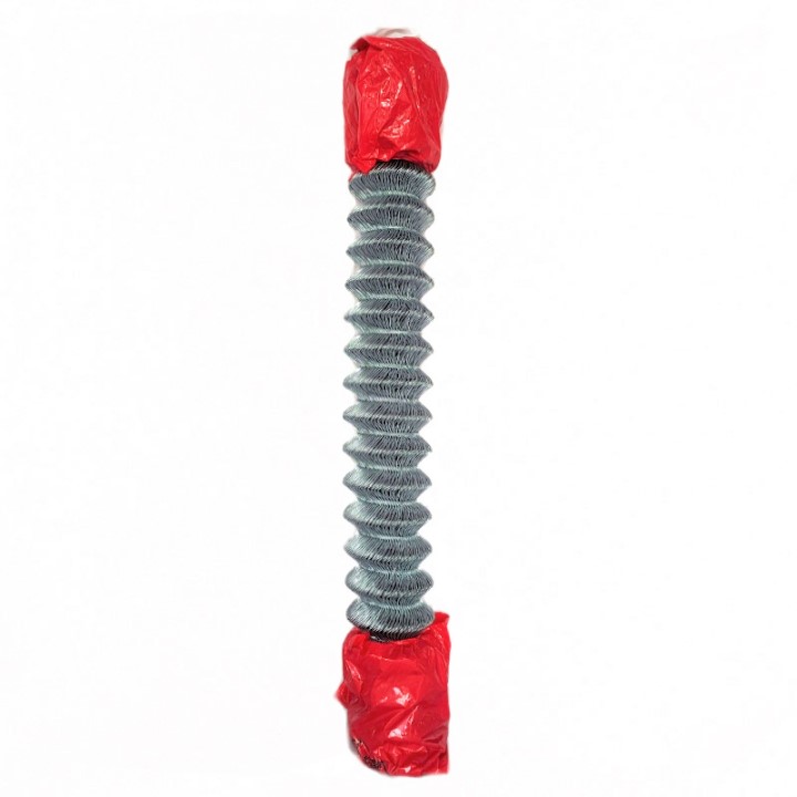 Rombo zinc 2.2 rotolo Rotolo di rete zincata argento piegata a fisarmonica, con cappucci protettivi rossi in alto e in basso.