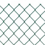 Dettaglio frontale di rete plastificata verde a rombi, con bordo superiore ripiegato a occhielli su fondo bianco.